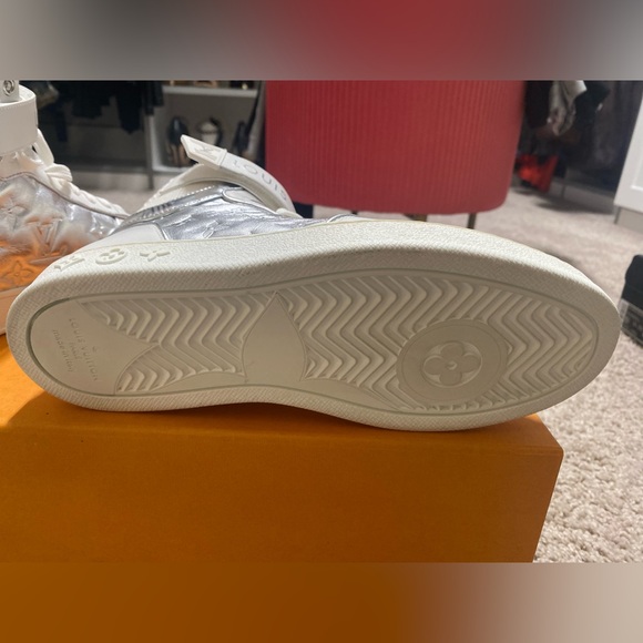 Authentic Louis Vuitton Boombox Sneaker Boot- Excellent Condition! - Picture 2 of 8